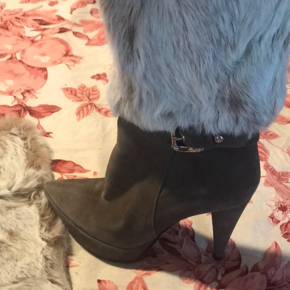 Beautiful 👢 - Picture 2 of 7